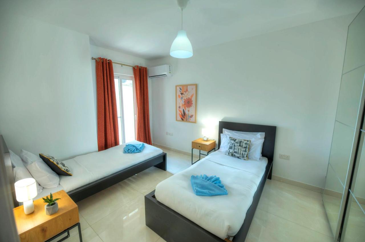 Seafront Beautifully Furnished 2 Bedrooms Gogzr-3 Gzira المظهر الخارجي الصورة
