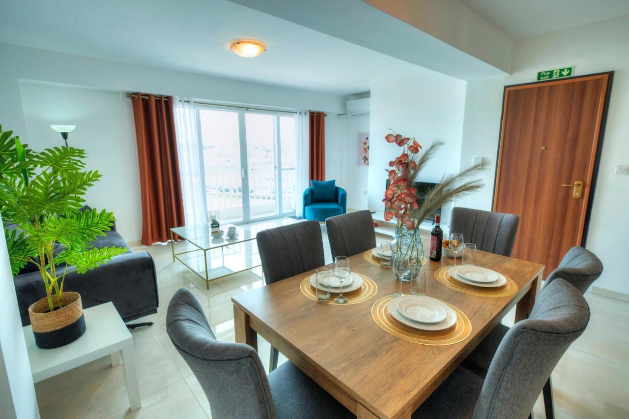 Seafront Beautifully Furnished 2 Bedrooms Gogzr-3 Gzira المظهر الخارجي الصورة